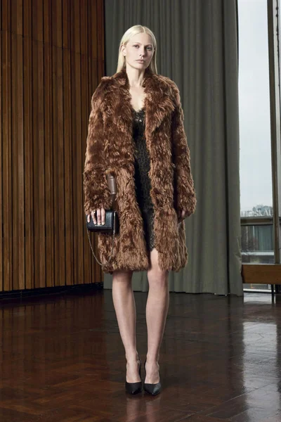 Look 1
